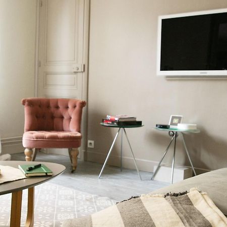 Eiffel Tower & Les Invalides - 1Br - Cityapartmentstay París Exterior foto